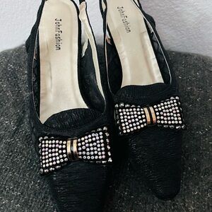 John Fashion Black Heels with Bow Detail